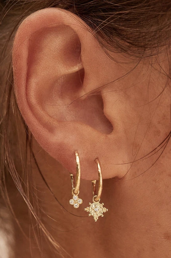 By Charlotte Luminous Hoops - Silver