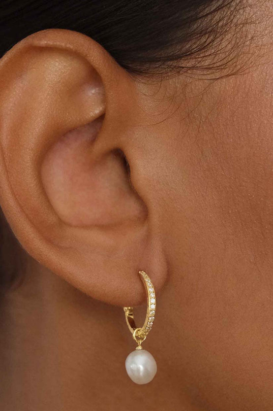 By Charlotte Intention of Peace Pearl Hoops - Gold